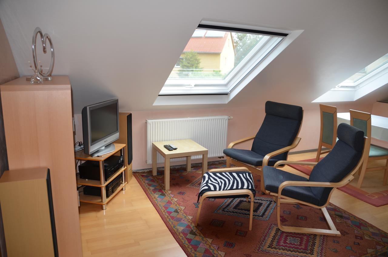 Ferienwohnung Rudolf-Lindner นอยชตัดท์ อัน เดอ ไอส์ช ภายนอก รูปภาพ